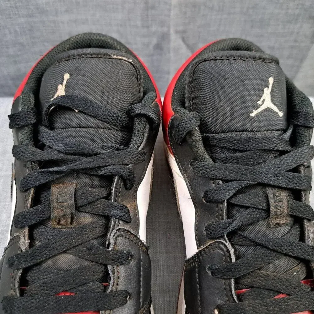 %2021 Nike Air Jordan 1 Low GS - Bred Toe Size 7Y / AJ10